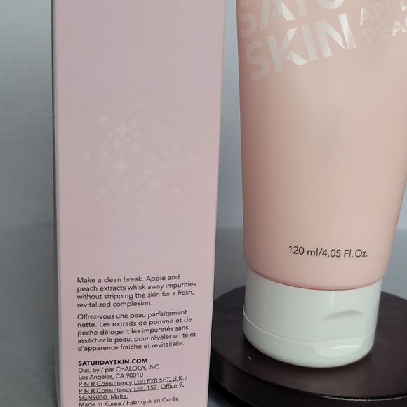 Saturday Skin Apple + Peach Rinse + Shine Gentle Cleanser - Picture 10 of 11